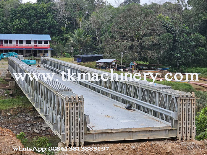 60m Long Span Galvanized Steel Bridge for Heavy Load 4.2m Extra Wide Footway and 9m Ramp